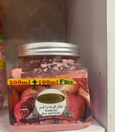 max lady with pomegrana gommage