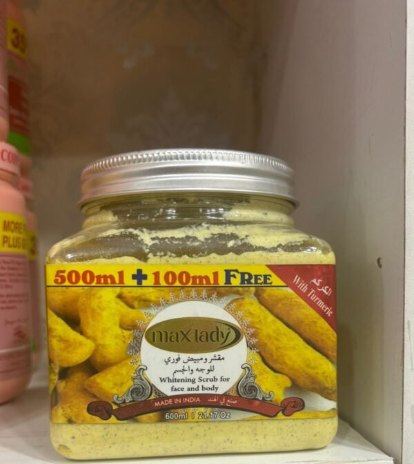 max lady with tumeric gommant