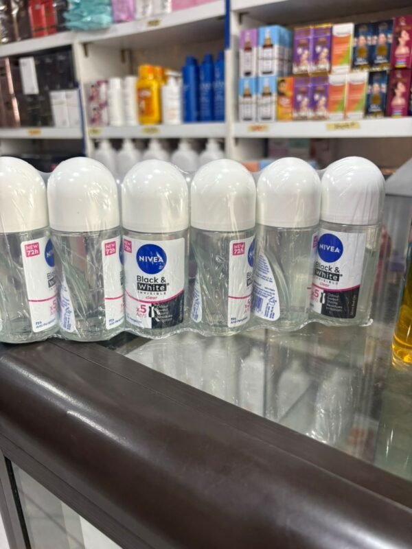 nivea roller black white